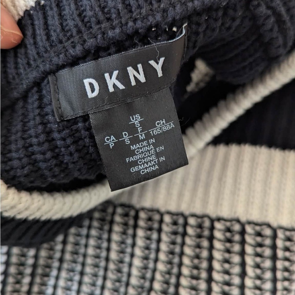 DKNY Black‎ White Cropped Knit Sweater Women's Small Chunky Striped Pullover - Picture 9 of 10